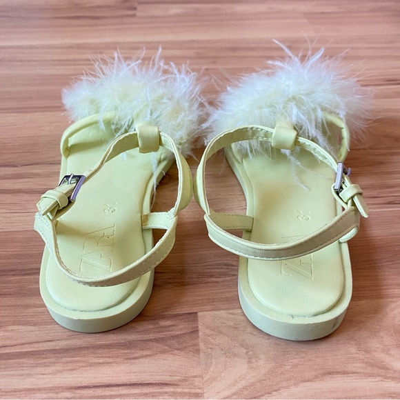 Zara Girls Feather Sandals in Lime Green-Size 13.5 - Picture 4 of 8